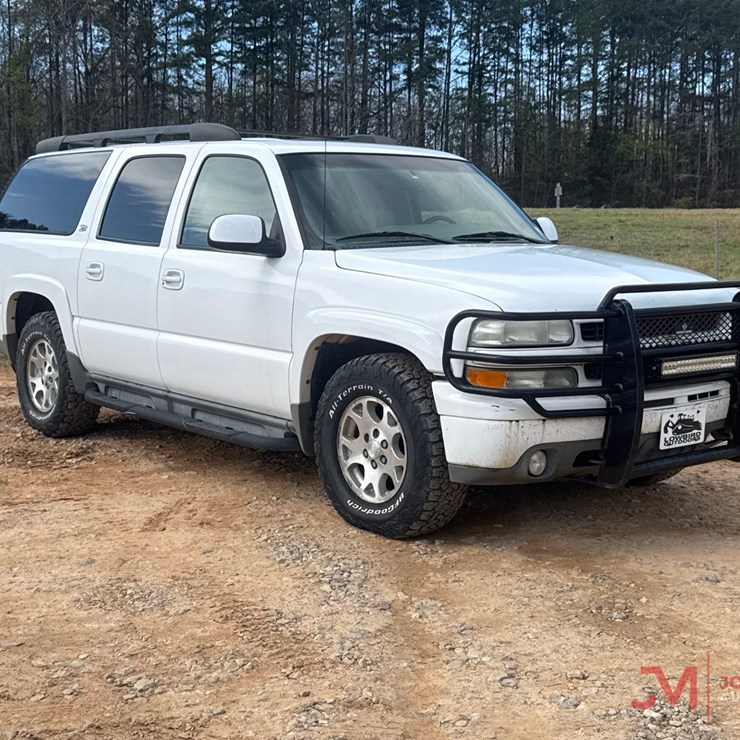 CHEVROLET SUBURBAN