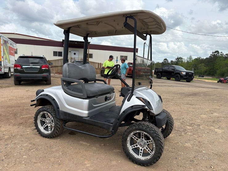 yamaha-electric-golf-cart-w/-charger-image-4
