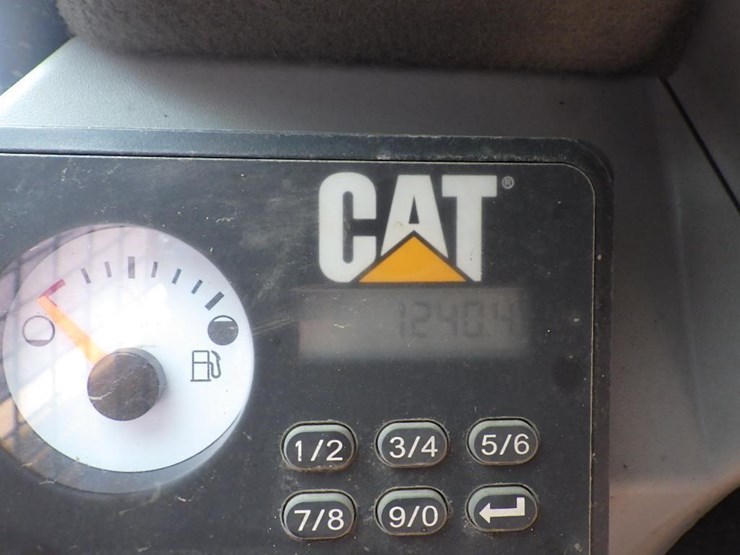 2020-caterpillar-226d3-image-31