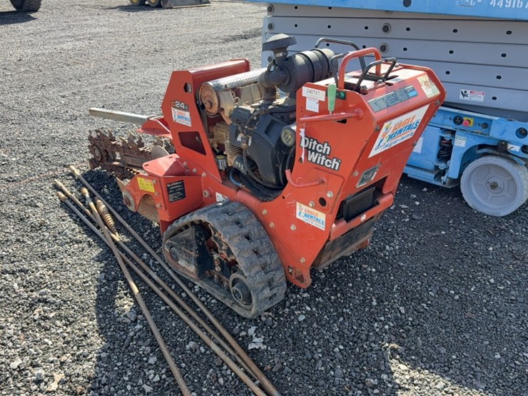 2019-ditch-witch-c24x-image-6