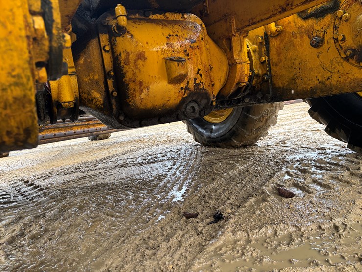 caterpillar-12-image-66