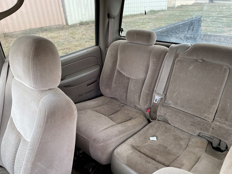 #4006-•-2005-chevy-crew-cab-truck-(az-title)-image-25