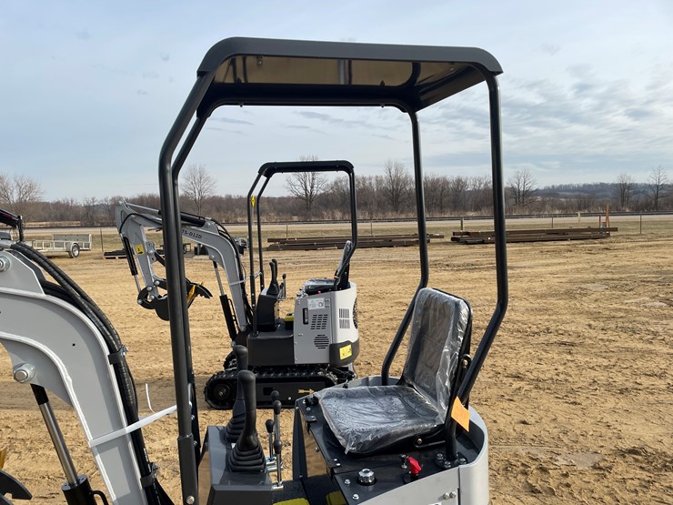 #1043-•-new-ats-d12d-mini-excavator-image-33