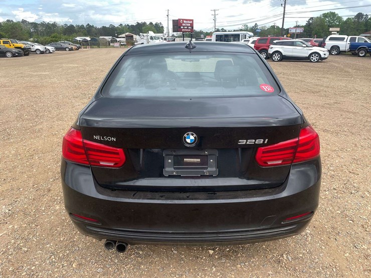2016-bmw-328i-4-door-sedan-(112,946-miles)-image-6