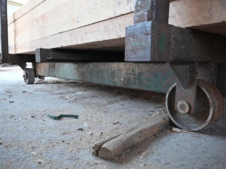 #179-•-lumber-carts-image-11