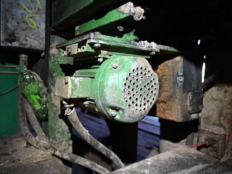 #156-•-roll-case-image-9