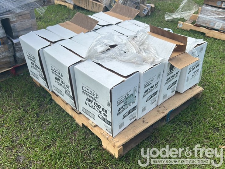 12-boxes-hydraulic-oil-2/2.5-gallon-per-box-image-1