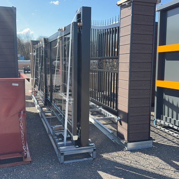 #1070 • 16' SLIGING GATE W/ ELECTRIC OPENER