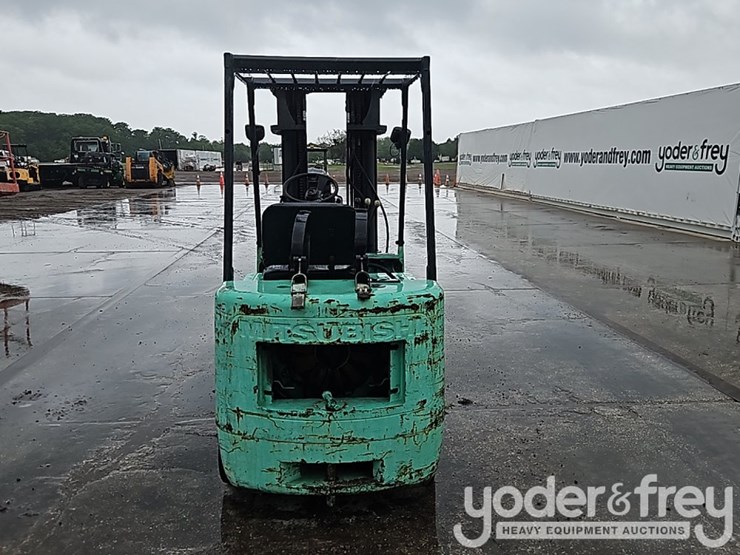 2001-mitsubishi-fgc25-image-17