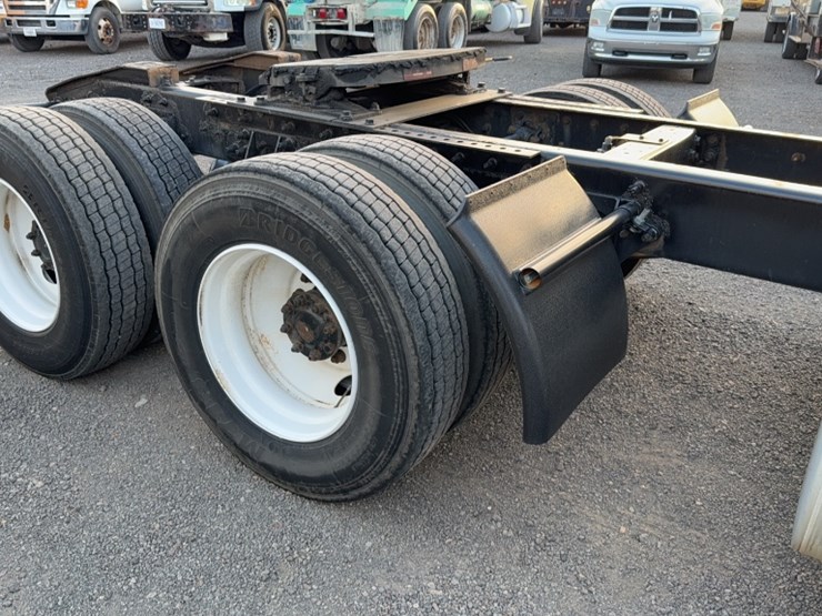 2007-international-8600-image-4