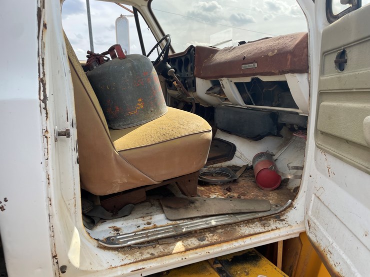 chevrolet-c65-image-45