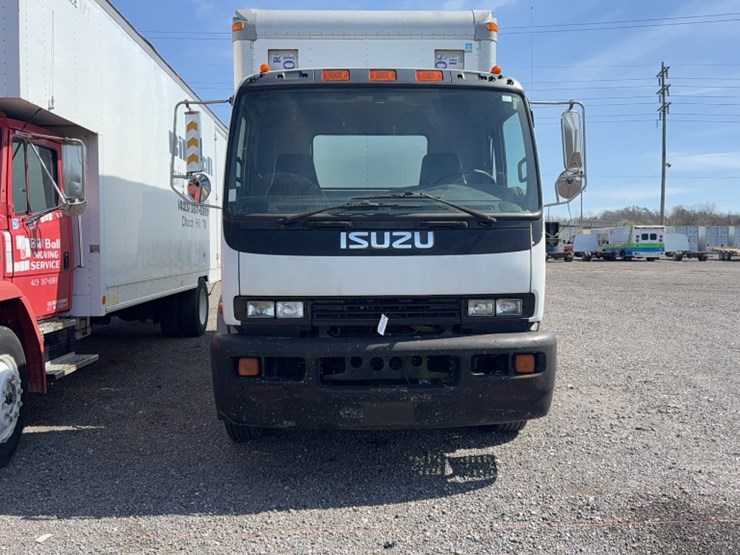 2004-isuzu-ftr-image-2