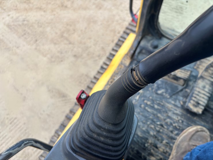 2001-komatsu-pc200-lc-image-62