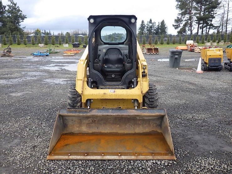 2020-caterpillar-226d3-image-2