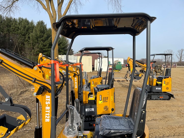 #1042-•-new-ats-rt12r-mini-excavator-image-31