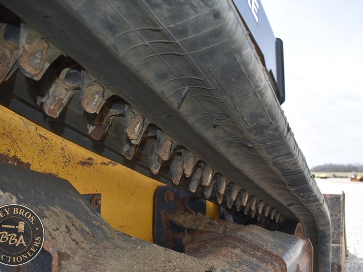 2023-deere-333g-image-38