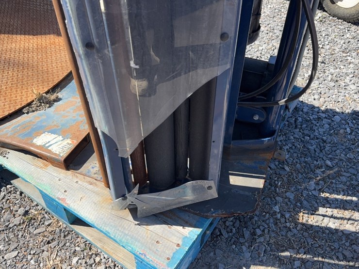 #6011-•-lantech-pallet-wrapper-image-7