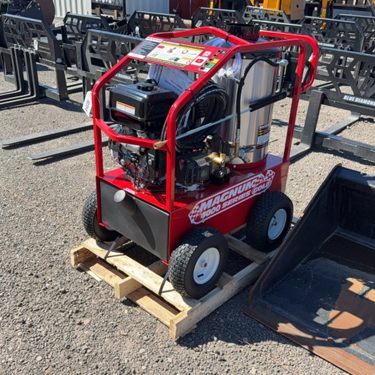 #2029 • MAGNUM 4000 PORTABLE PRESSURE WASHER