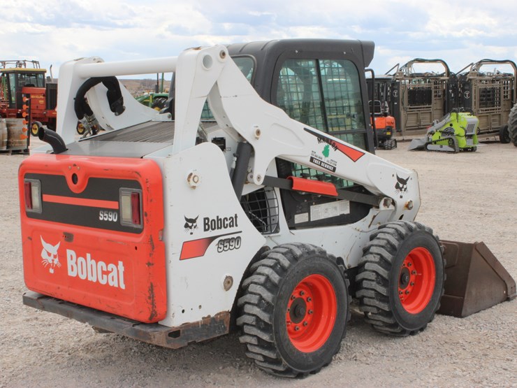 2017-bobcat-s590-image-8
