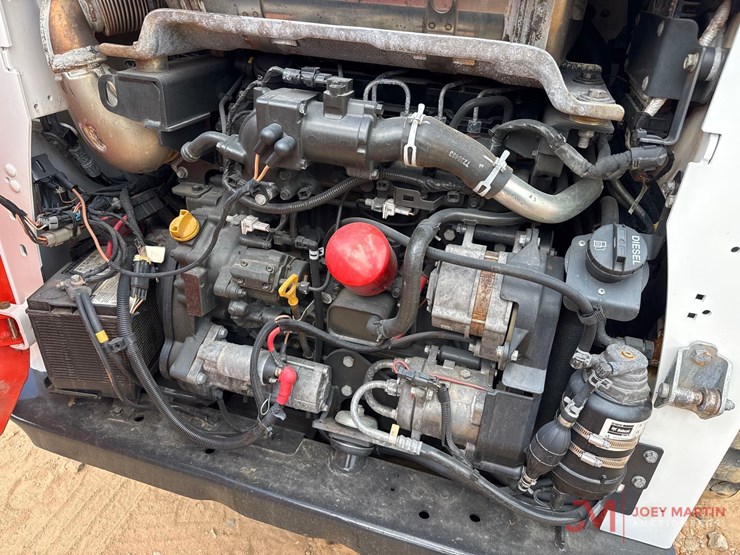 2018-bobcat-t770-image-13