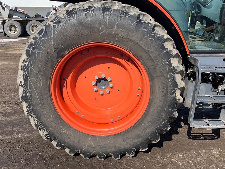 2016-kubota-m6-131-image-37