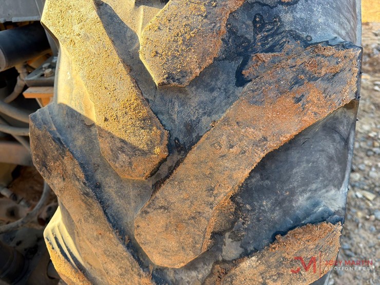 2019-case-586h-image-9