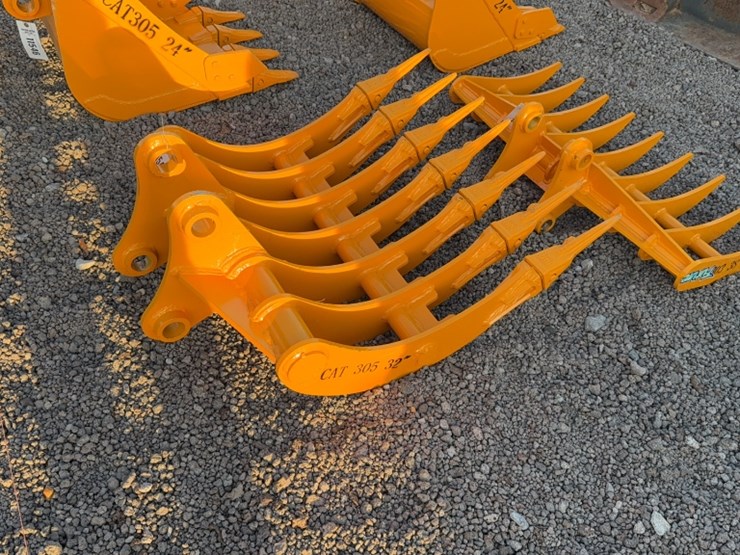 caterpillar-305-image-2