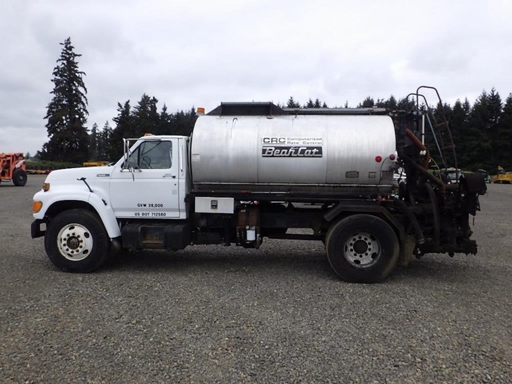 1995-ford-f800-image-8