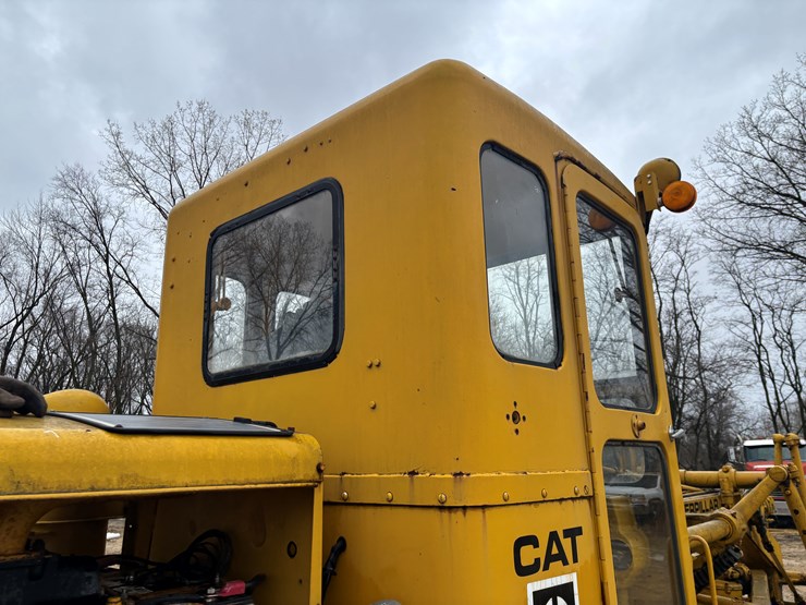 caterpillar-12-image-11