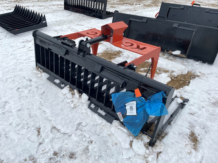 #2039-•-skid-steer-mount-skeleton-grapple-bucket-image-5