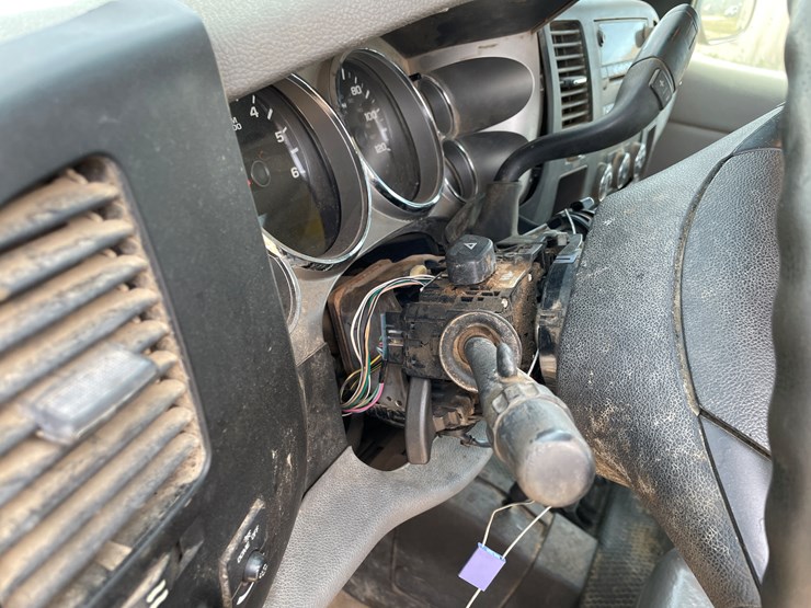 2009-chevrolet-2500-image-35