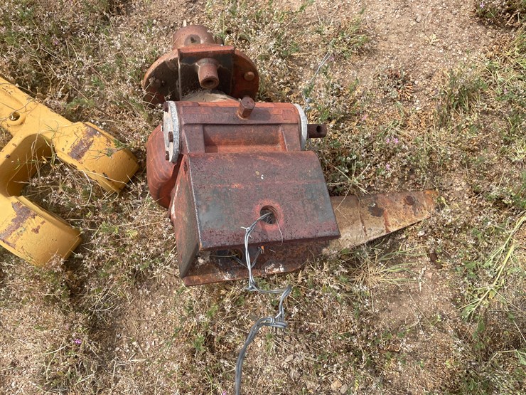 #4060-•-gearcase-and-casting-joint-image-4