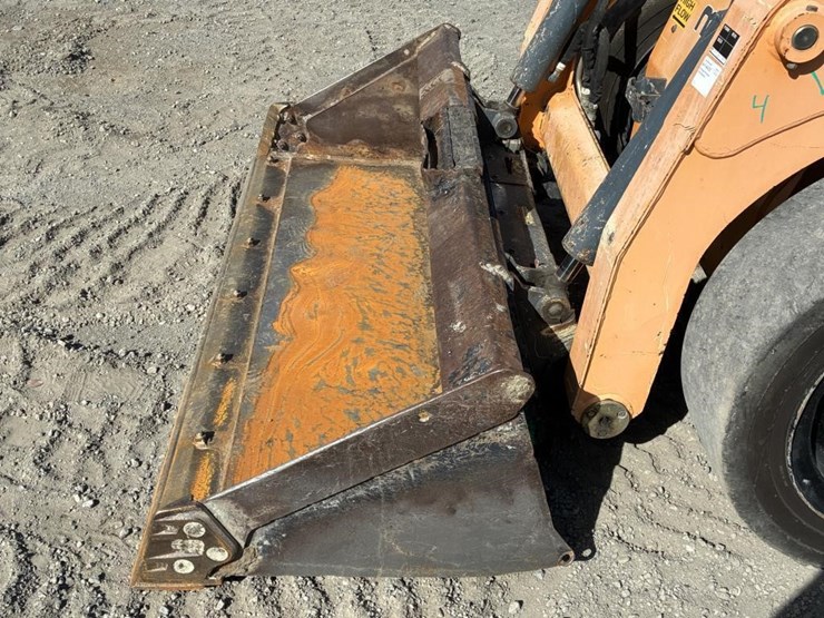 2011-mustang-2700v-image-5