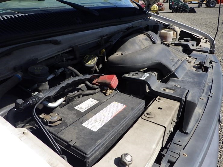 2007-ford-cargo-image-12