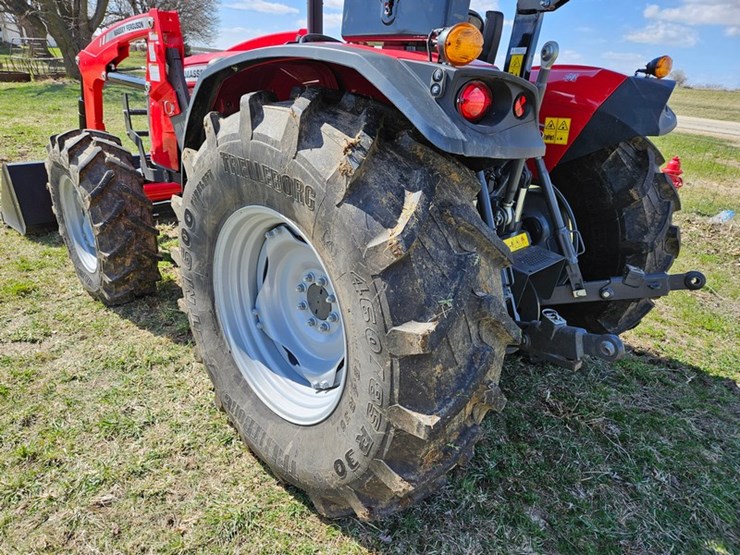 massey-ferguson-4710-image-59