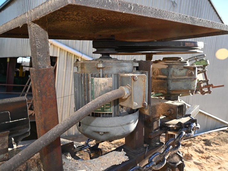 #188-•-barn-sweep-image-9