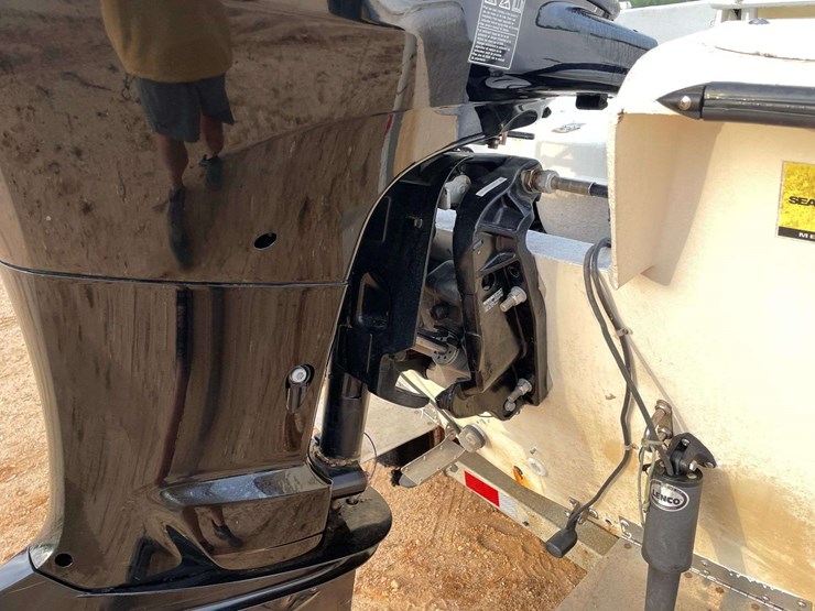 2008-carolina-skiff-23’-bay-boat-with-trailer-image-8