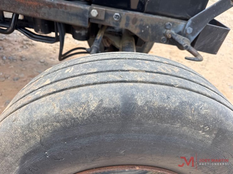 new-holland-tl90-image-12