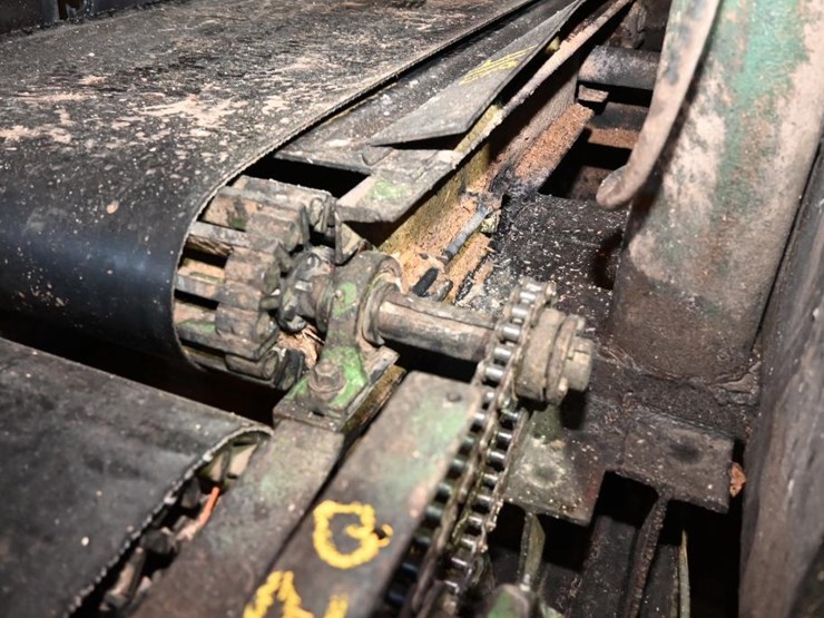 #118-•-56"-husk-with-top-saw-image-22