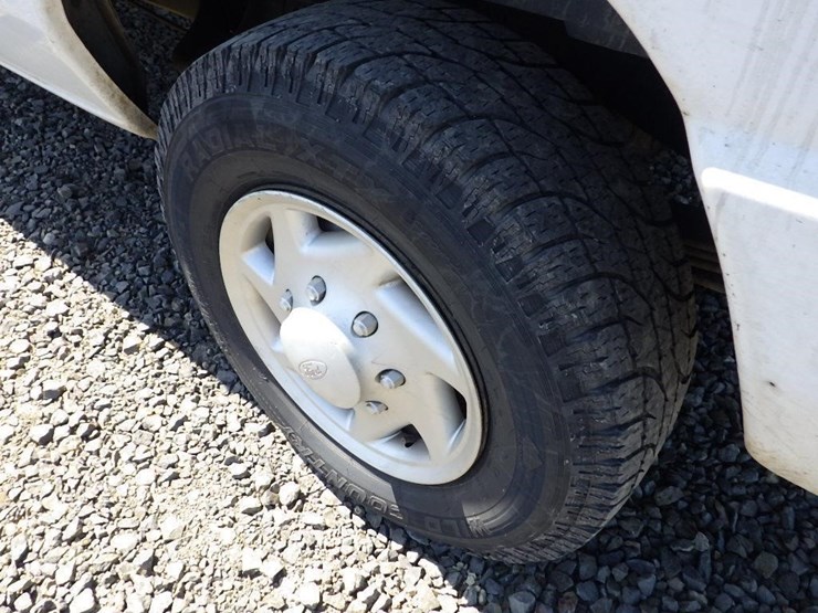 2007-ford-cargo-image-14