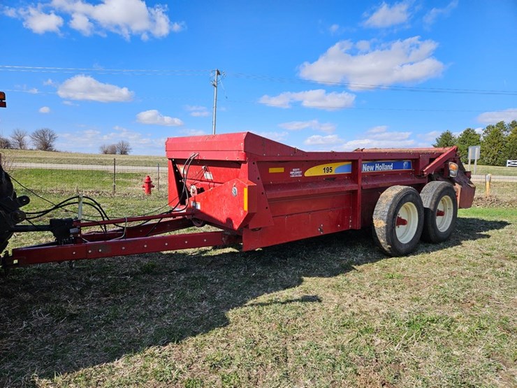 2019-new-holland-195-image-1