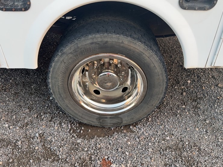 2016-ford-f450-image-15