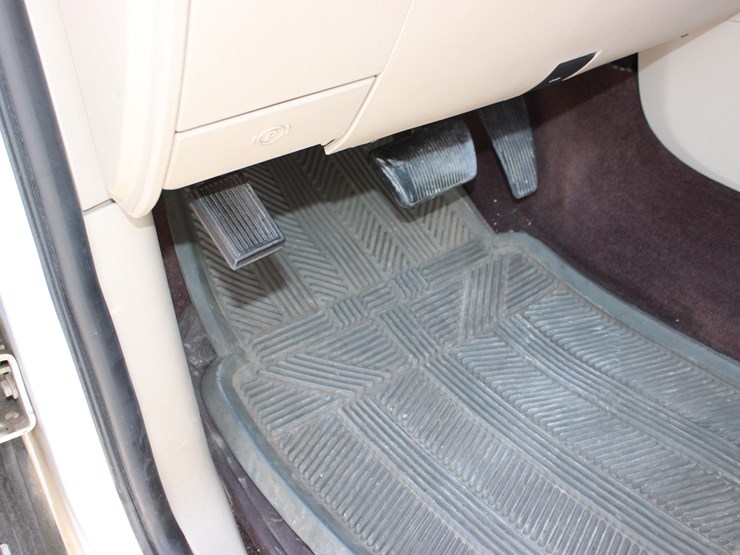 2015-ram-2500-laramie-longhorn-image-42