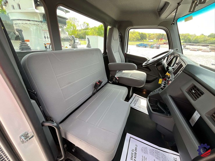 2025-kenworth-t380-image-111