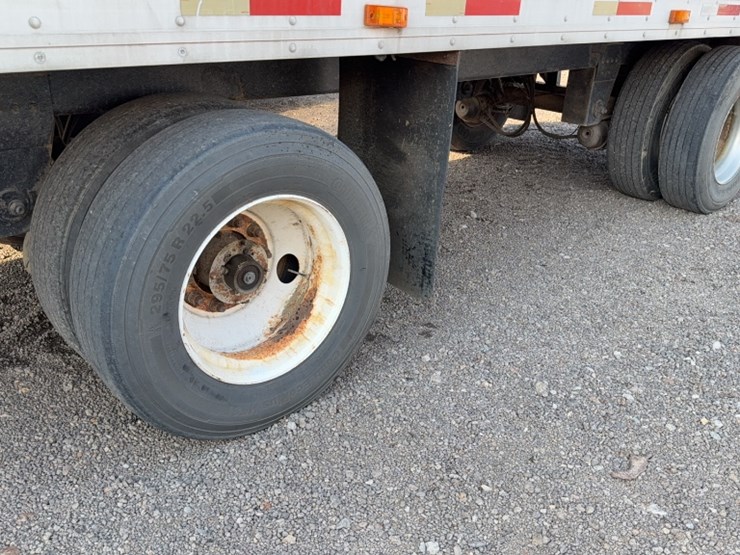 2000-utility-53'-image-10