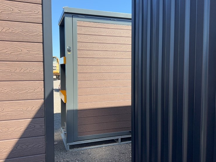 #1079-•-portable-bbq-house-w/-grill-and-sink-image-3