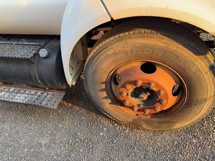 2005-ford-f650-image-4