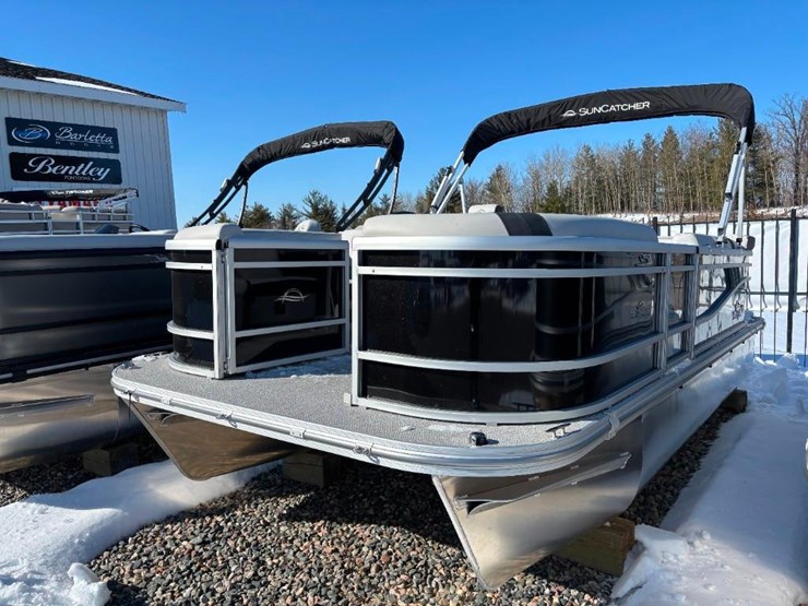 2025-g3-suncatcher-select-18c-pontoon-image-1