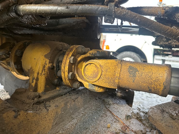 caterpillar-950gc-image-32