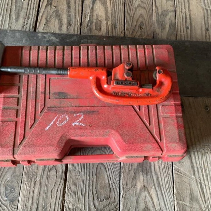 #102 • Pipe Threading Tools